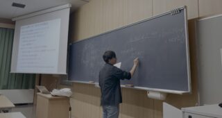 本センター最初の講義「現代天文学入門」終了 本センター最初の講義「現代天文学入門」終了